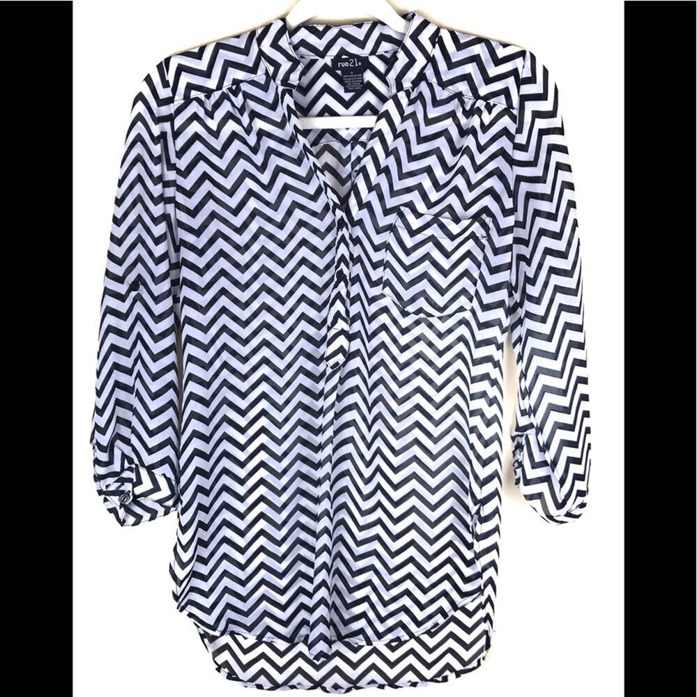 RUE 21 Chevron Sheer Blouse Sz Small